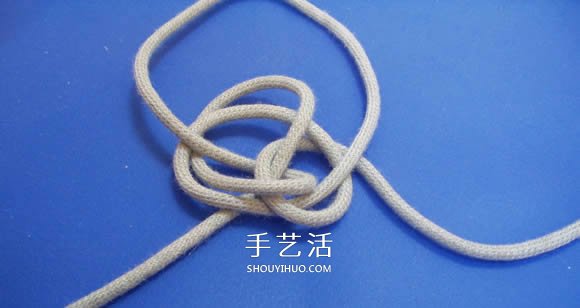 两股绳水手结的打法图解(图8) 两股绳水手结的打法图解(图8)