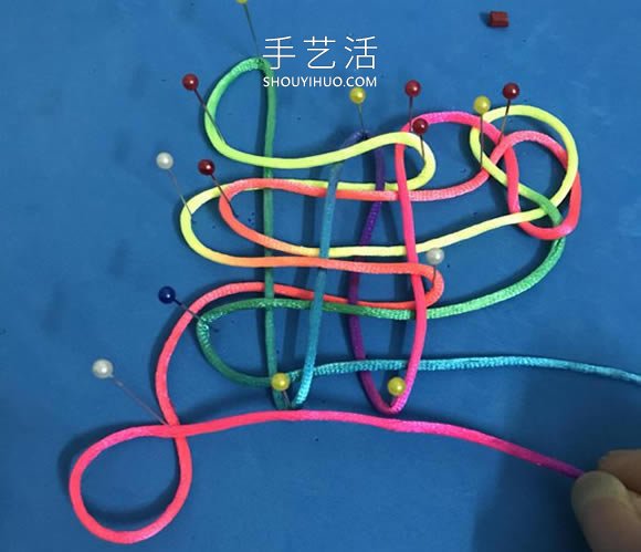 蝴蝶结的编法步骤图解教程(图10) 蝴蝶结的编法步骤图解教程(图10)