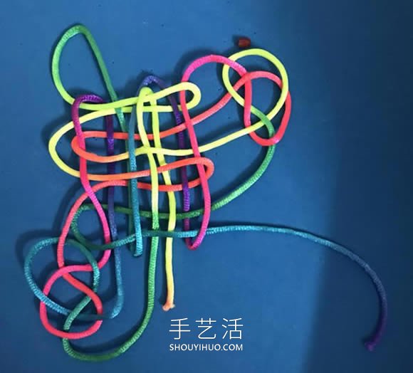 蝴蝶结的编法步骤图解教程(图16) 蝴蝶结的编法步骤图解教程(图16)