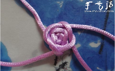 吉祥结玫瑰花手工制作(图5) 吉祥结玫瑰花手工制作(图5)