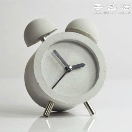 DIY充满现代工业气息的混凝土闹钟(图1) DIY充满现代工业气息的混凝土闹钟(图1)