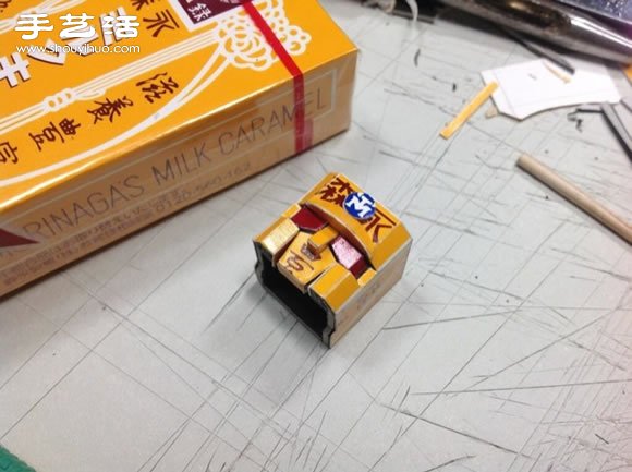 纸盒子手工制作可以变形的擎天柱模型玩具(图8)