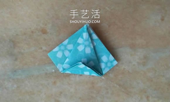 简单折纸漂亮雨伞的折法图解教程(图6)