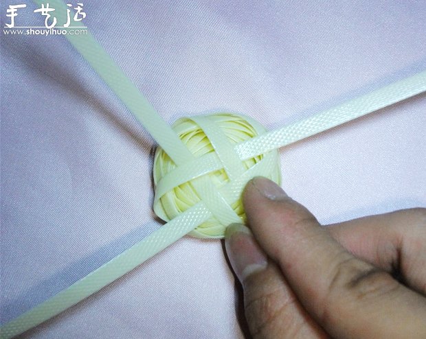 编织带手工编织漂亮鲜花教程(图7)