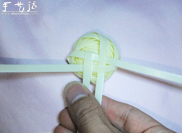 编织带手工编织漂亮鲜花教程(图8)