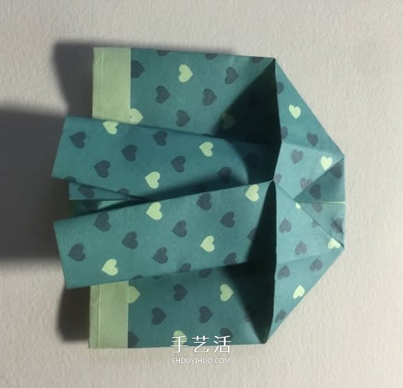 手工折纸西服的折法图解教程 简单又漂亮!(图7) 手工折纸西服的折法图解教程 简单又漂亮!(图7)