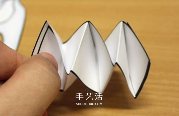 简单又好玩弹簧马的折叠方法图解教程(图9) 简单又好玩弹簧马的折叠方法图解教程(图9)
