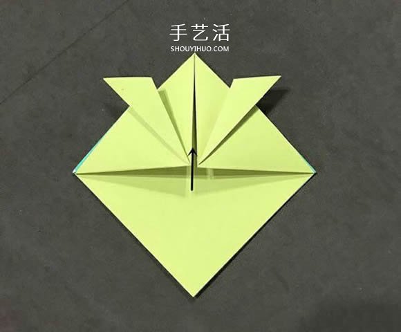 儿童简单折纸小金鱼的折法图解(图5) 儿童简单折纸小金鱼的折法图解(图5)