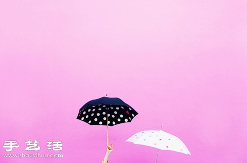 创意手工:用胶带DIY清新的斑点雨伞/阳伞(图3) 创意手工:用胶带DIY清新的斑点雨伞/阳伞(图3)