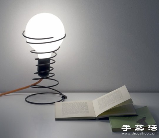 旧弹簧废物利用 DIY简洁时尚台灯 - 诺云双维造物网