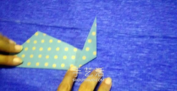 一步一步折纸鲸鱼的简单图解教程(图8) 一步一步折纸鲸鱼的简单图解教程(图8)