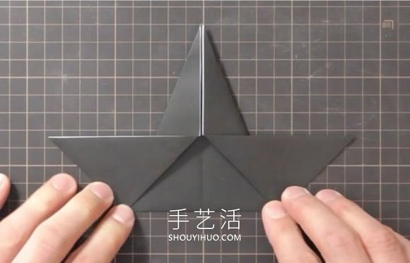 折纸嘴巴会动的乌鸦的折法视频教程(图3) 折纸嘴巴会动的乌鸦的折法视频教程(图3)