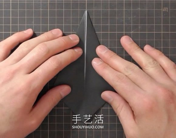 折纸嘴巴会动的乌鸦的折法视频教程(图2) 折纸嘴巴会动的乌鸦的折法视频教程(图2)