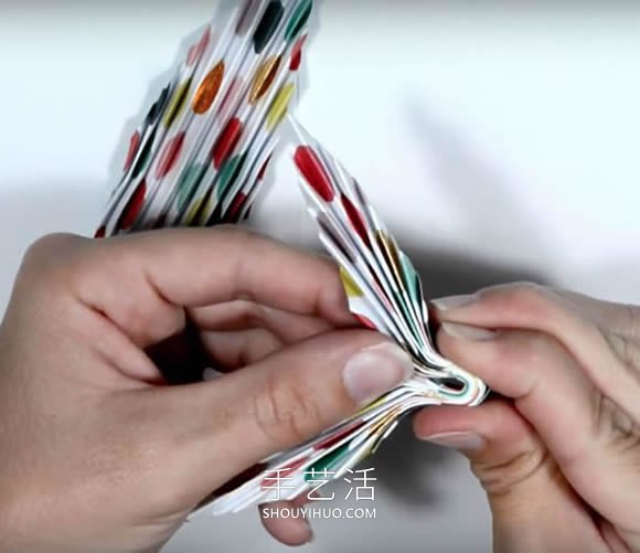 简单又漂亮纸蝴蝶的折法图解教程(图6)