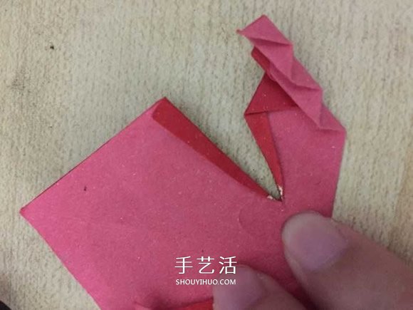 简易折纸枫叶的教程 红包纸折枫叶折法图解(图5) 简易折纸枫叶的教程 红包纸折枫叶折法图解(图5)