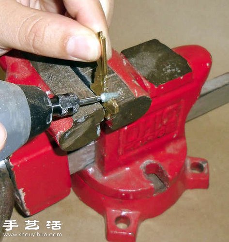 给钥匙DIY开瓶器功能(图6) 给钥匙DIY开瓶器功能(图6)