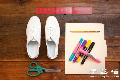 自己动手DIY漂亮个性的鞋子(图2)