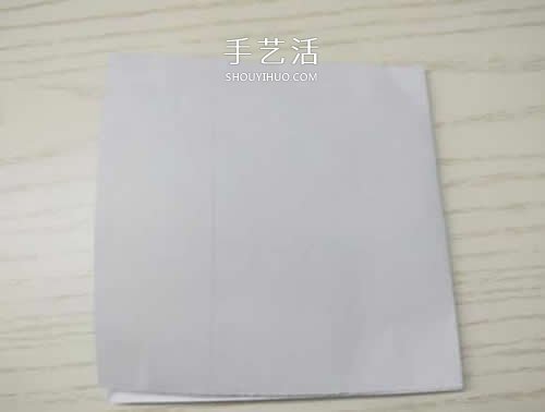 幼儿园简单折纸教程 可爱小飞碟的折法图解(图1) 幼儿园简单折纸教程 可爱小飞碟的折法图解(图1)