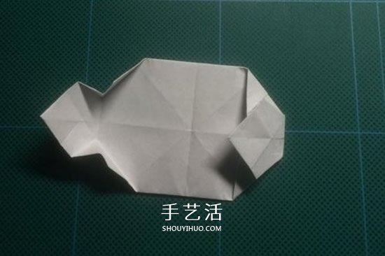 儿童手工折纸大白图解 简单又可爱大白的折法(图6)