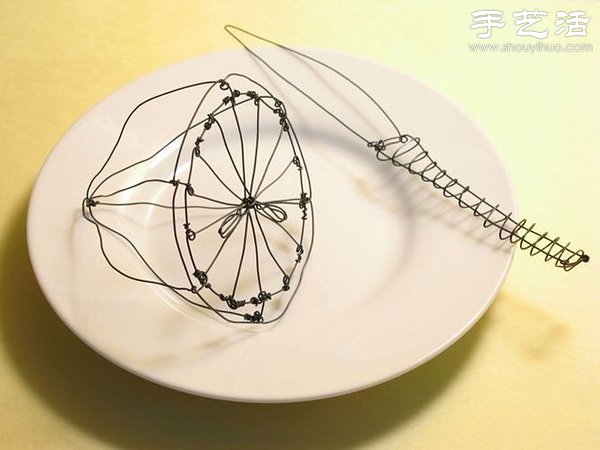 铁丝创意DIY 制作有趣的小玩意(图5) 铁丝创意DIY 制作有趣的小玩意(图5)