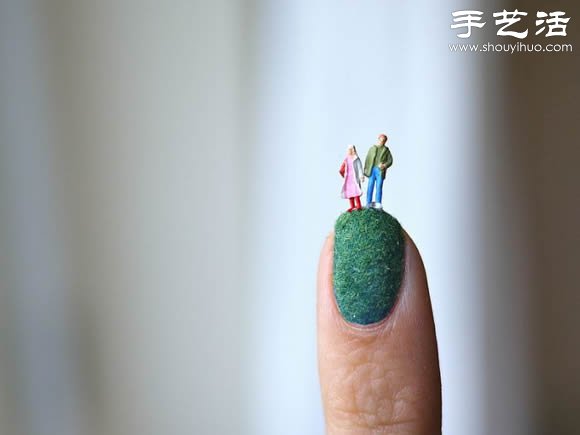 指甲盖上的创意DIY 仿佛走进了童话世界(图1) 指甲盖上的创意DIY 仿佛走进了童话世界(图1)