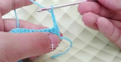 冬天看电视时保护脚 手工钩针编织保暖袜教程(图4)