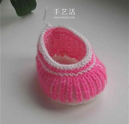女宝宝保暖毛线鞋编织图解 带扣带和花朵装饰(图13) 女宝宝保暖毛线鞋编织图解 带扣带和花朵装饰(图13)