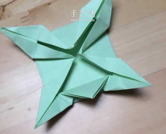 旋转纸陀螺怎么折图解 简单花型陀螺折纸教程(图17) 旋转纸陀螺怎么折图解 简单花型陀螺折纸教程(图17)