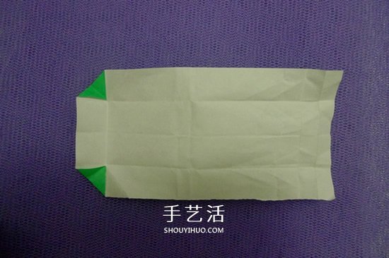 怎么折男T恤的图解教程 手工折纸T恤简单折法(图6)