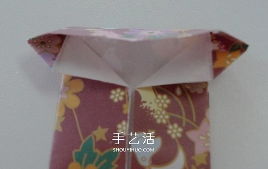 怎么折男T恤的图解教程 手工折纸T恤简单折法(图8)