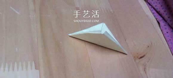旋转纸陀螺怎么折图解 简单花型陀螺折纸教程(图31) 旋转纸陀螺怎么折图解 简单花型陀螺折纸教程(图31)