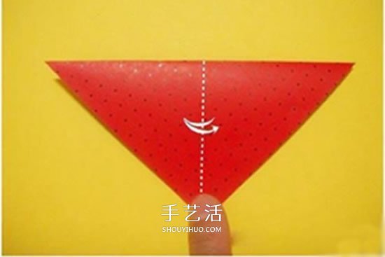 儿童折纸草莓的教程 简单草莓怎么折图解(图3)