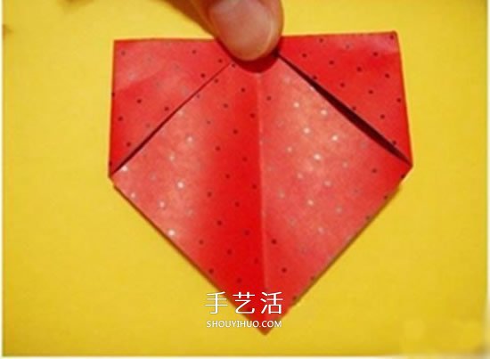 儿童折纸草莓的教程 简单草莓怎么折图解(图4)