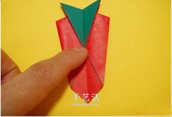 儿童折纸草莓的教程 简单草莓怎么折图解(图9)