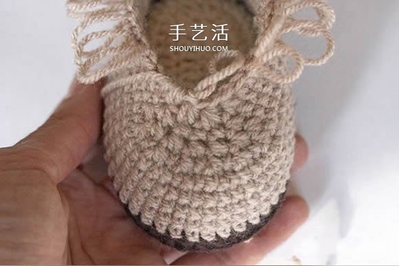 UGG风格宝宝鞋编织方法 钩针编织保暖婴儿鞋(图8) UGG风格宝宝鞋编织方法 钩针编织保暖婴儿鞋(图8)