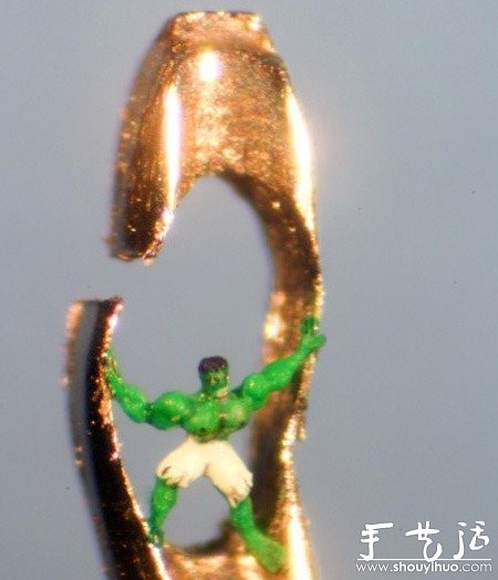 针眼里的微型雕塑(图2)