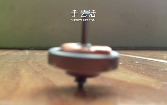 用旧马达DIY制作酷炫陀螺的方法教程(图7) 用旧马达DIY制作酷炫陀螺的方法教程(图7)