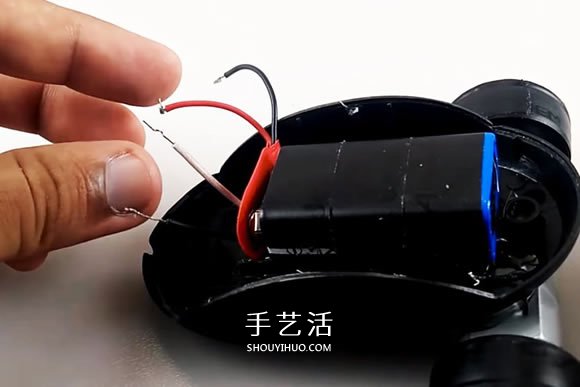 旧鼠标手工制作电动玩具车的教程(图9) 旧鼠标手工制作电动玩具车的教程(图9)