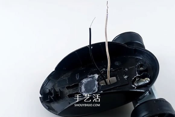 旧鼠标手工制作电动玩具车的教程(图8) 旧鼠标手工制作电动玩具车的教程(图8)