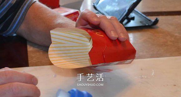 麦当劳包装盒废物利用 手工制作酷炫赛车模型(图3) 麦当劳包装盒废物利用 手工制作酷炫赛车模型(图3)