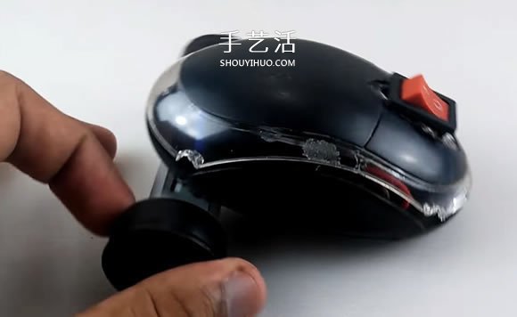 旧鼠标手工制作电动玩具车的教程(图12) 旧鼠标手工制作电动玩具车的教程(图12)