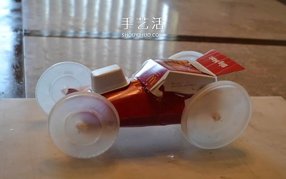 麦当劳包装盒废物利用 手工制作酷炫赛车模型(图9) 麦当劳包装盒废物利用 手工制作酷炫赛车模型(图9)