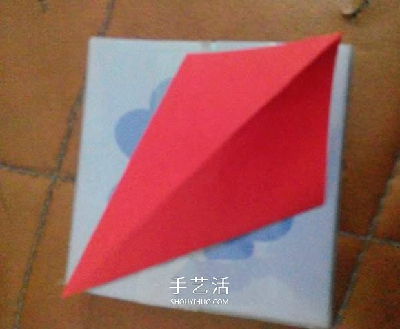 怎么折纸兔子鞋的过程 手工兔子鞋子的折法(图2)