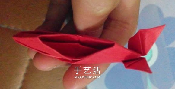 怎么折纸兔子鞋的过程 手工兔子鞋子的折法(图16)