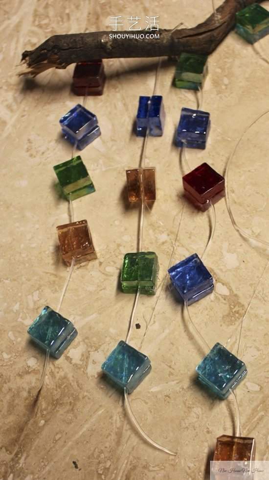 废品旧物再利用!自制创意春天风铃的教程(图9) 废品旧物再利用!自制创意春天风铃的教程(图9)