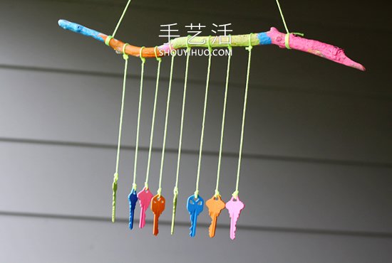 废品旧物再利用!自制创意春天风铃的教程(图25) 废品旧物再利用!自制创意春天风铃的教程(图25)