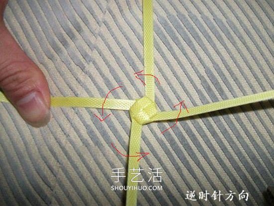 塑料包装带编织玫瑰花的方法图解教程(图15) 塑料包装带编织玫瑰花的方法图解教程(图15)