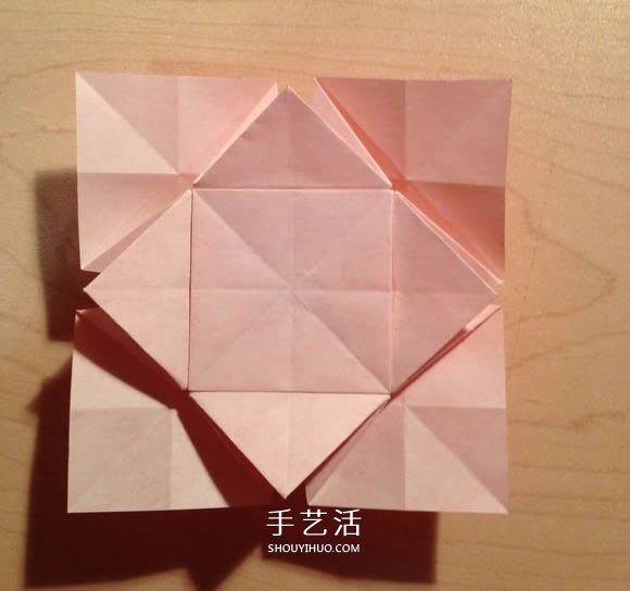 立体组合刺球的折法 带刺花球的折纸图解(图13) 立体组合刺球的折法 带刺花球的折纸图解(图13)