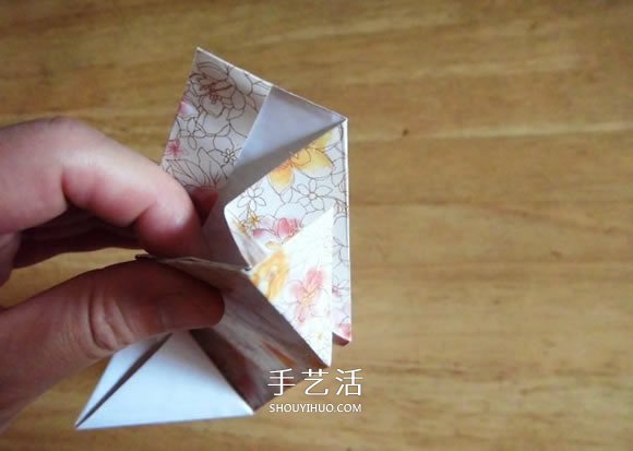 端午节手工制作 折纸粽子的折法详细步骤图(图37) 端午节手工制作 折纸粽子的折法详细步骤图(图37)