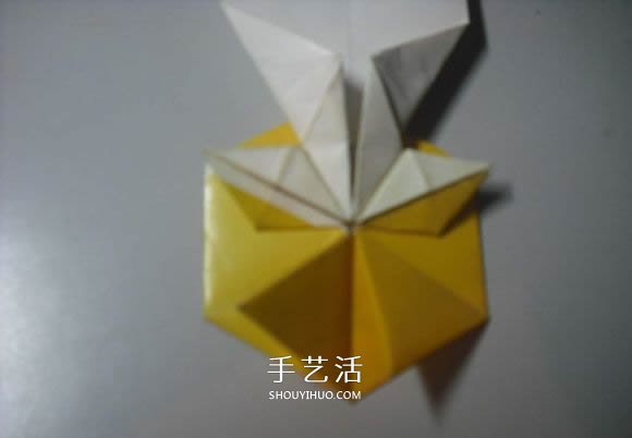 纸币勋章怎么折图解 手工折纸勋章的方法(图33) 纸币勋章怎么折图解 手工折纸勋章的方法(图33)